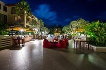 The Palm Terrace at the Mövenpick Resort Bangtao Beach, Phuket The Palm Terrace at the Mövenpick Resort Bangtao Beach, Phuket